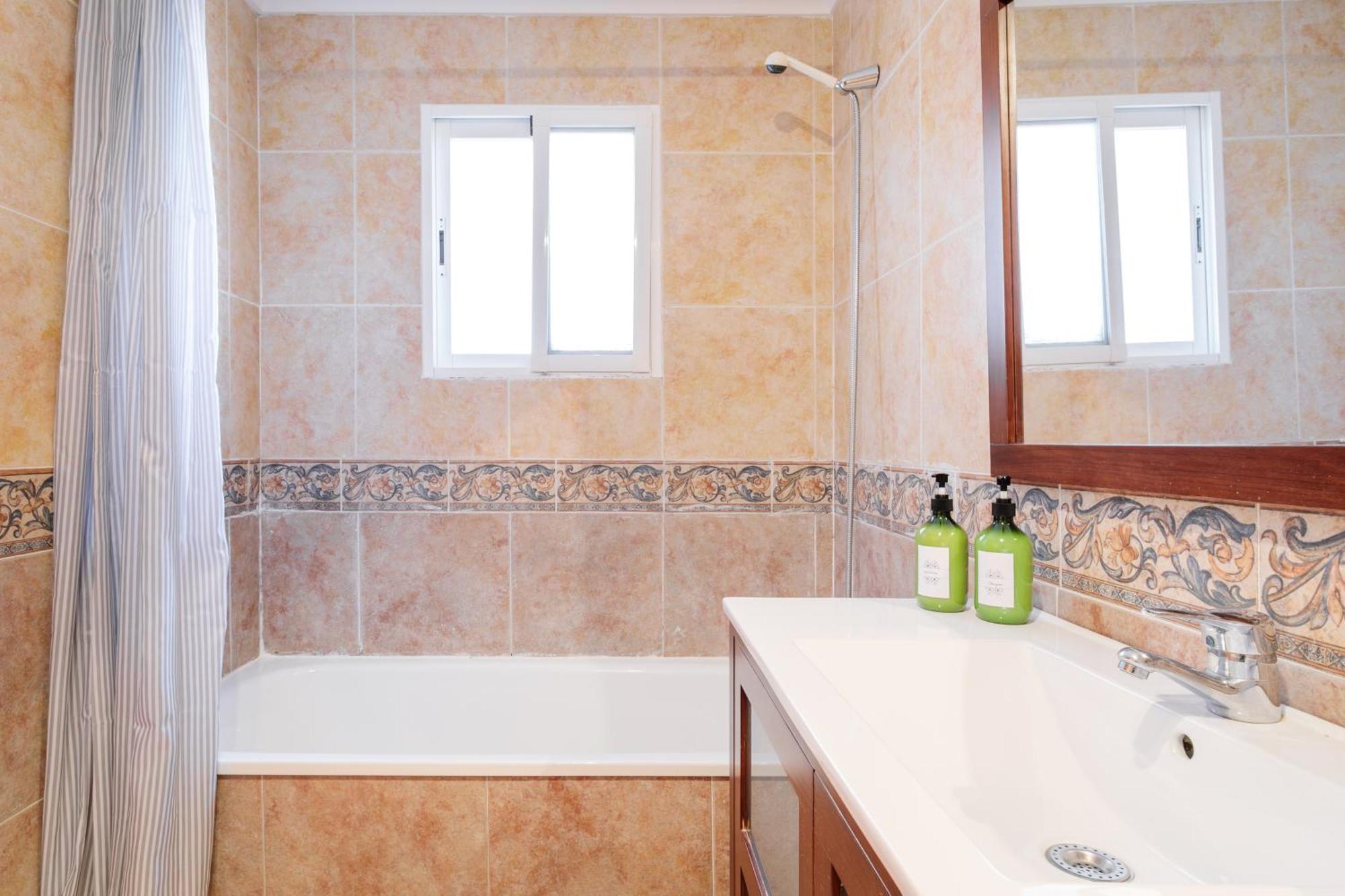 Montefaro Spacious Townhouse - Beach & Pool Santa Pola Eksteriør billede